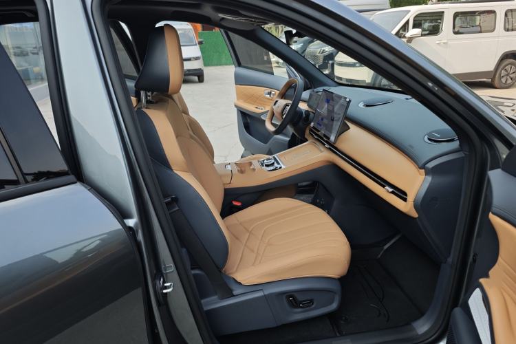 Used Geely Galaxy Xingjian 7 EM-i 2025 55km Exploration Edition Interior 5