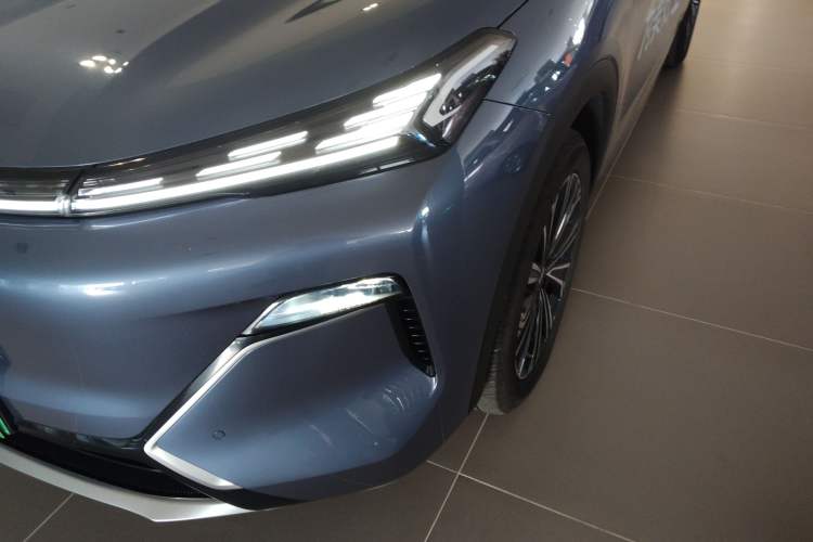 Used Geely Galaxy Xingjian 7 EM-i 2025 120km Navigator Edition Left Front Headlight