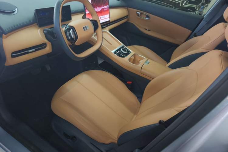 Used Geely Galaxy Xingjian 7 EM-i 2025 55 km Launch Edition Left Front Seat