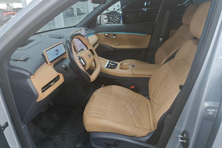 Used Geely Galaxy Xingjian 7 EM-i 2025 120km Navigator Edition Left Front Seat