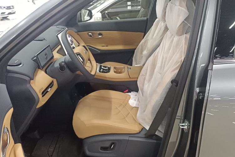 Used Geely Galaxy Xingjian 7 EM-i 2025 120km Exploration+ Version Left Front Seat
