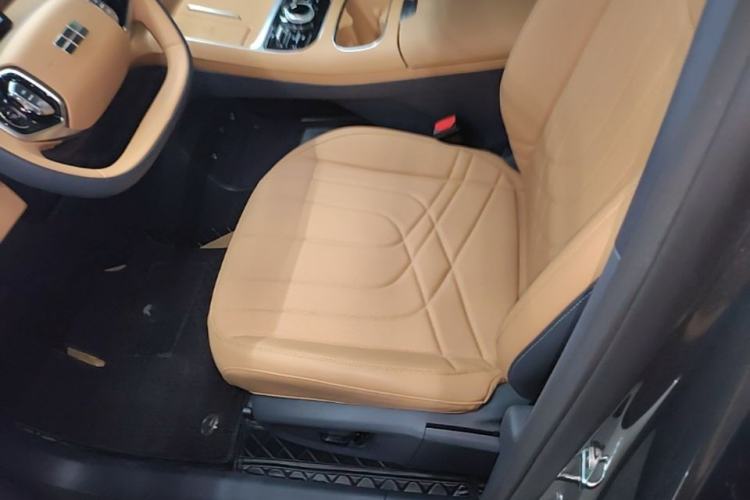 Used Geely Galaxy Xingjian 7 EM-i 2025 120km Exploration+ Version Left Front Seat