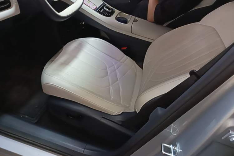 Used Geely Galaxy Xingjian 7 EM-i 2025 120km Exploration+ Version Left Front Seat