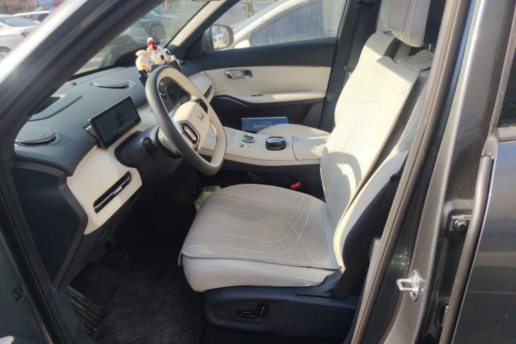 Used Geely Galaxy Xingjian 7 EM-i 2025 120km Exploration+ Version Left Front Seat