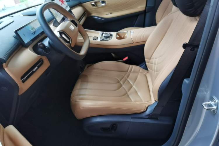 Used Geely Galaxy Xingjian 7 EM-i 2025 120km Exploration+ Version Left Front Seat
