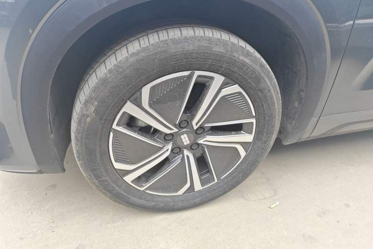 Used Geely Galaxy Xingjian 7 EM-i 2025 120km Exploration+ Version Left Front Wheel Hub