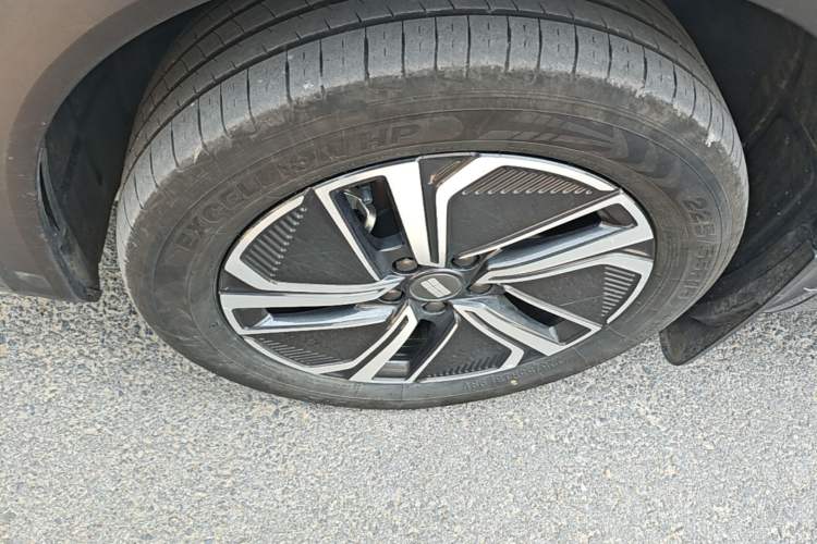 Used Geely Galaxy Xingjian 7 EM-i 2025 120km Exploration+ Version Left Front Wheel Hub