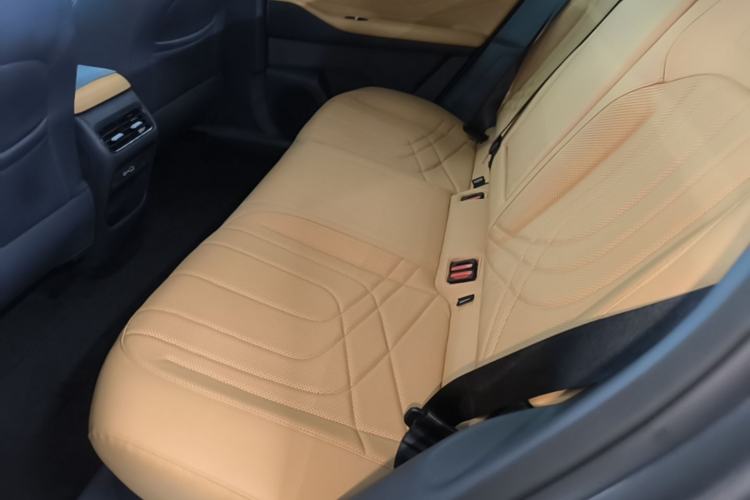 Used Geely Galaxy Xingjian 7 EM-i 2025 120km Exploration+ Version Left Rear Seat