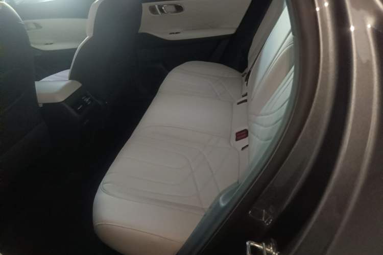 Used Geely Galaxy Xingjian 7 EM-i 2025 120km Exploration+ Version Left Rear Seat