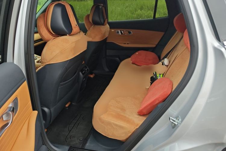 Used Geely Galaxy Xingjian 7 EM-i 2025 120km Navigator Edition Left Rear Seat
