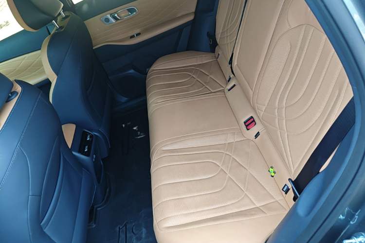 Used Geely Galaxy Xingjian 7 EM-i 2025 120km Exploration+ Version Left Rear Seat