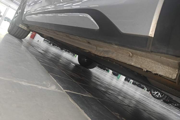 Used Geely Galaxy Xingjian 7 EM-i 2025 120km Navigator Edition Left Side Sill