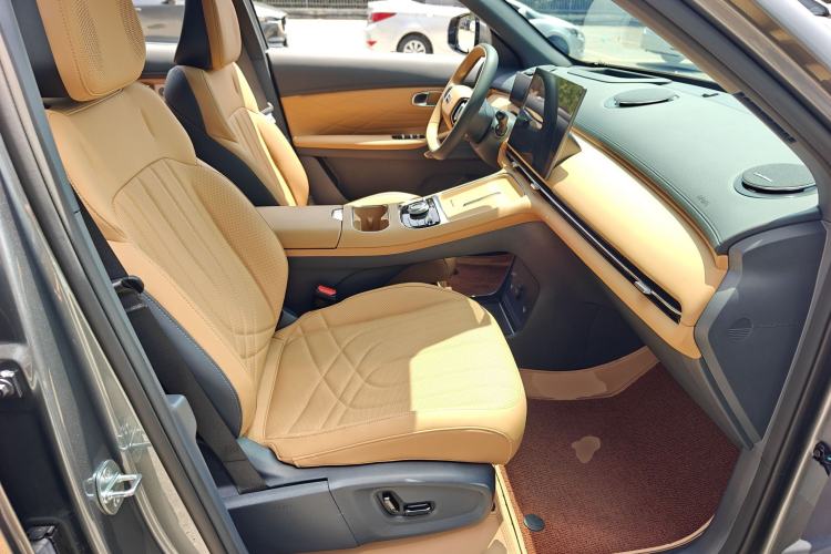 Used Geely Galaxy Xingjian 7 EM-i 2025 120km Exploration+ Version Right Front Seat