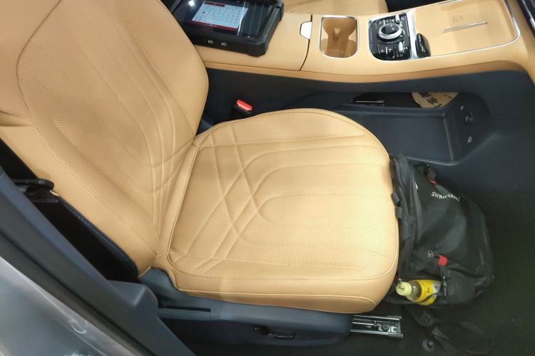 Used Geely Galaxy Xingjian 7 EM-i 2025 120km Navigator Edition Right Front Seat