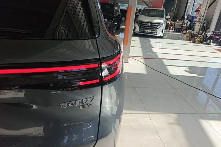 Used Geely Galaxy Xingjian 7 EM-i 2025 120km Exploration+ Version Right Rear Taillight