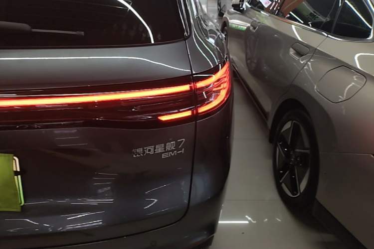 Used Geely Galaxy Xingjian 7 EM-i 2025 120km Exploration+ Version Right Rear Taillight