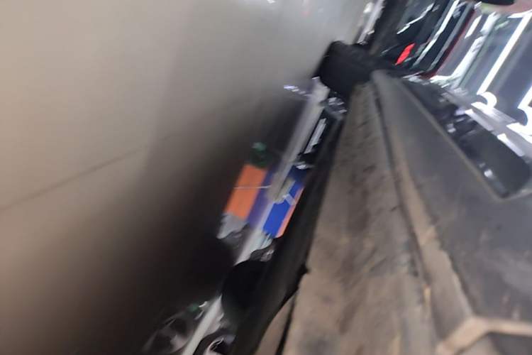 Used Geely Galaxy Xingjian 7 EM-i 2025 120km Exploration+ Version Right Side Sill