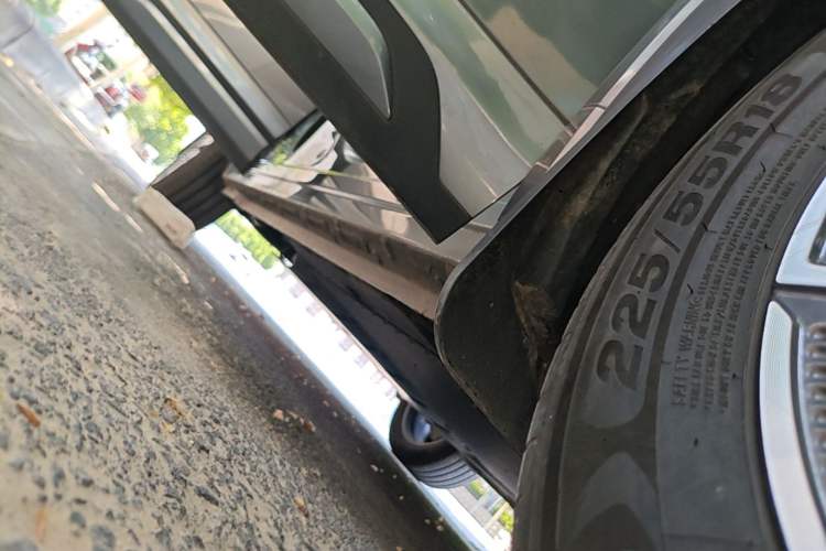 Used Geely Galaxy Xingjian 7 EM-i 2025 120km Exploration+ Version Right Side Sill