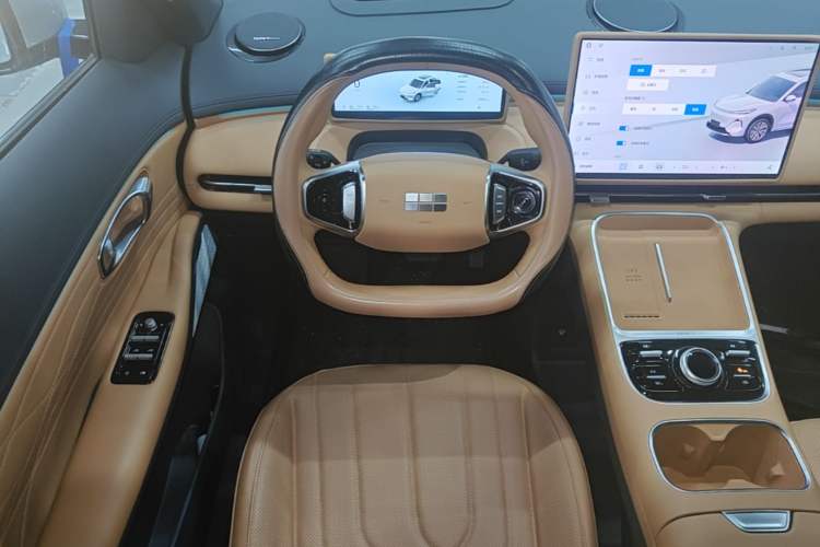 Used Geely Galaxy Xingjian 7 EM-i 2025 120km Navigator Edition Steering Wheel
