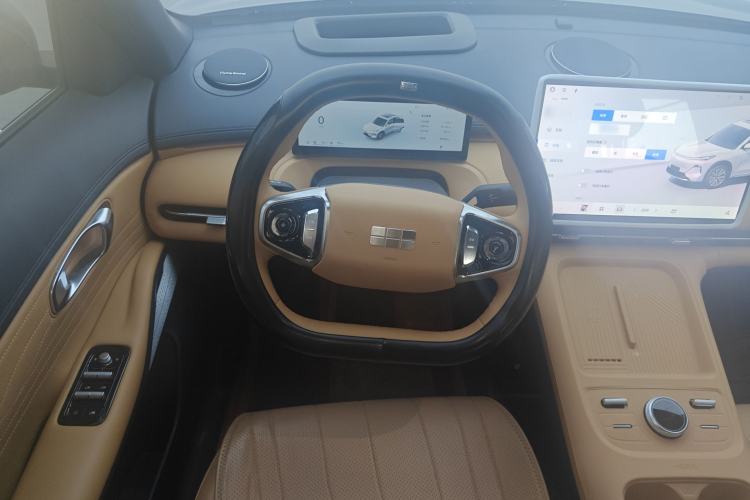 Used Geely Galaxy Xingjian 7 EM-i 2025 120km Navigator Edition Steering Wheel