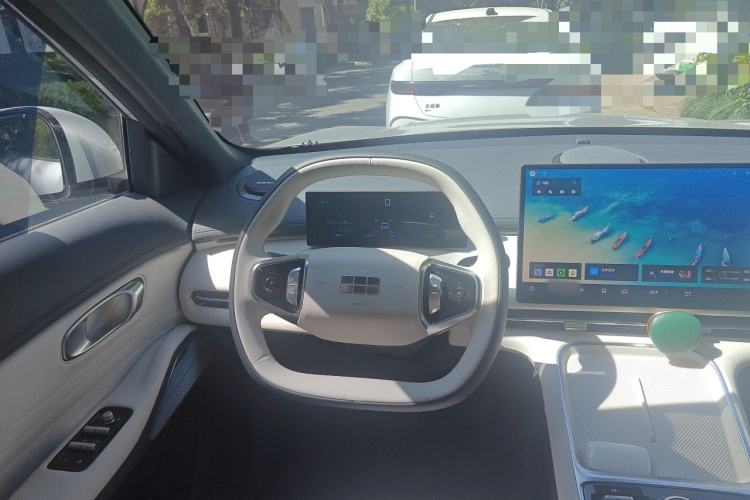 Used Geely Galaxy Xingjian 7 EM-i 2025 120km Launch+ Version Steering Wheel