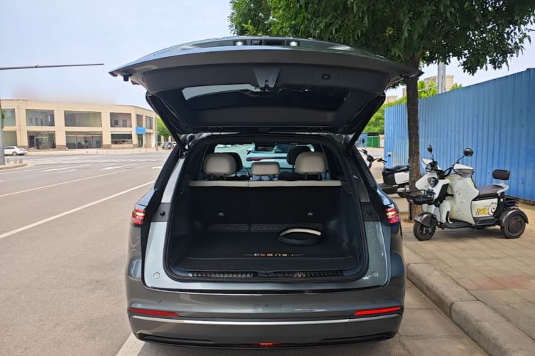 Used Geely Galaxy Xingjian 7 EM-i 2025 120km Navigator Edition Trunk