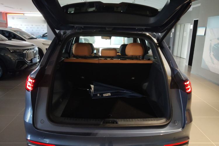 Used Geely Galaxy Xingjian 7 EM-i 2025 120km Navigator Edition Trunk