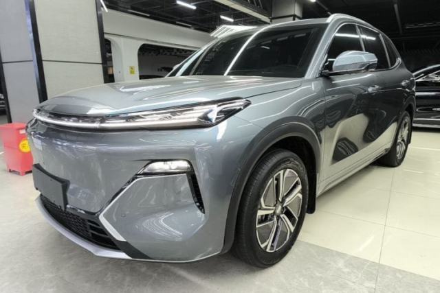 Used Geely Galaxy Xingjian 7 EM-i 2025 120km Exploration+ Version