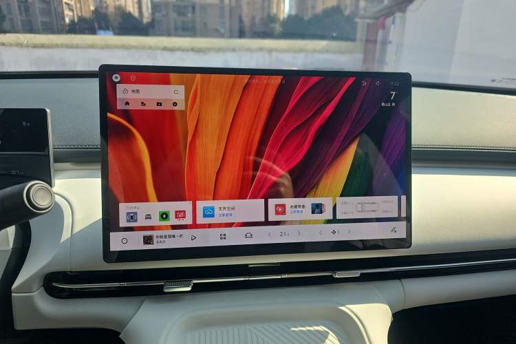Used Geely Galaxy Xingjian 7 EM-i 2025 120km Launch+ Version Audio And AC Panel