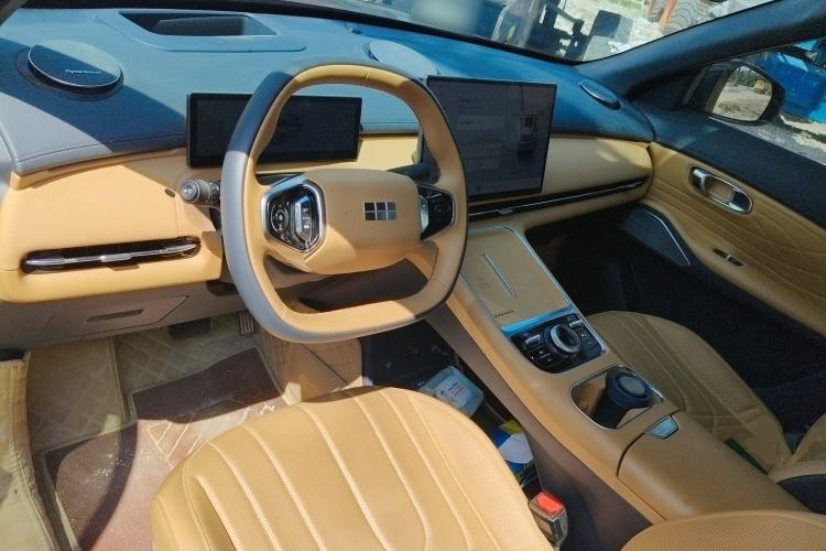 Used Geely Galaxy Xingjian 7 EM-i 2025 120km Exploration+ Version Center Console