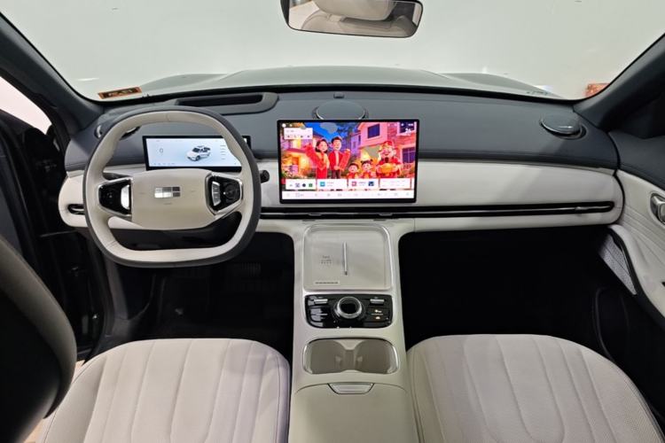 Used Geely Galaxy Xingjian 7 EM-i 2025 120km Exploration+ Version Center Console