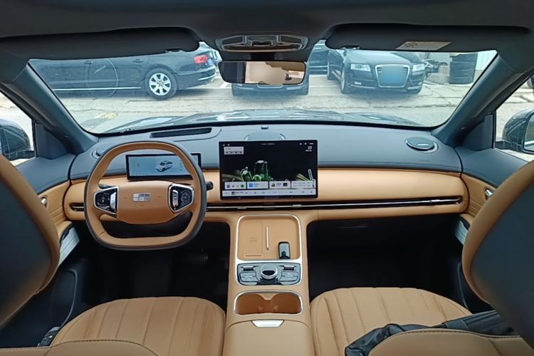 Used Geely Galaxy Xingjian 7 EM-i 2025 120km Exploration+ Version Center Console