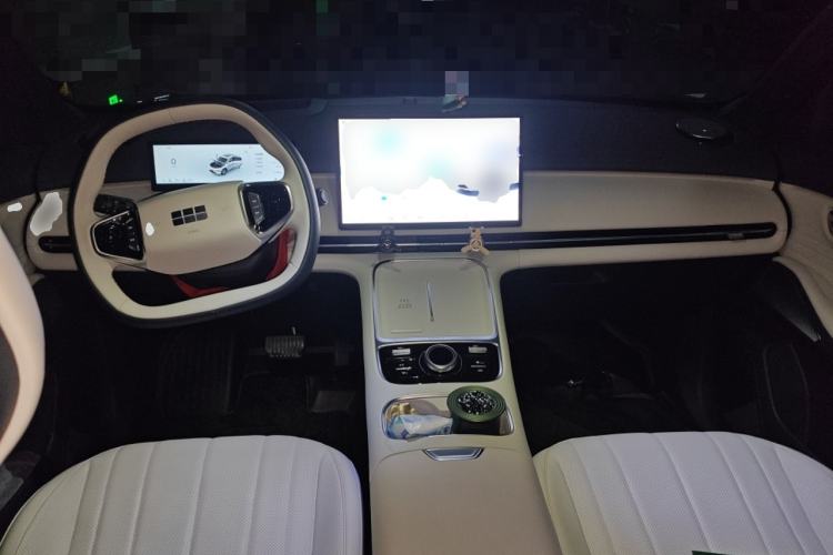 Used Geely Galaxy Xingjian 7 EM-i 2025 120km Navigator Edition Center Console