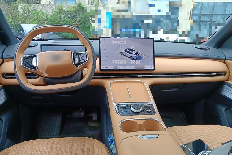 Used Geely Galaxy Xingjian 7 EM-i 2025 120km Navigator Edition Center Console