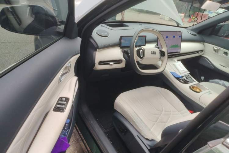 Used Geely Galaxy Xingjian 7 EM-i 2025 120km Exploration+ Version Driver Seat