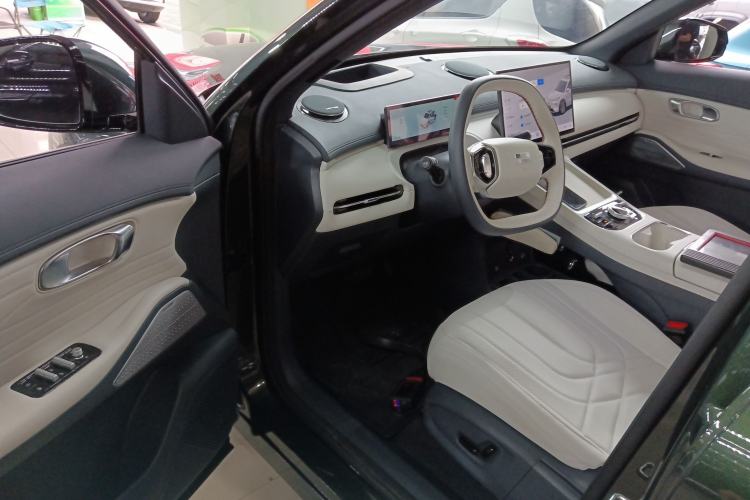 Used Geely Galaxy Xingjian 7 EM-i 2025 120km Exploration+ Version Driver Seat