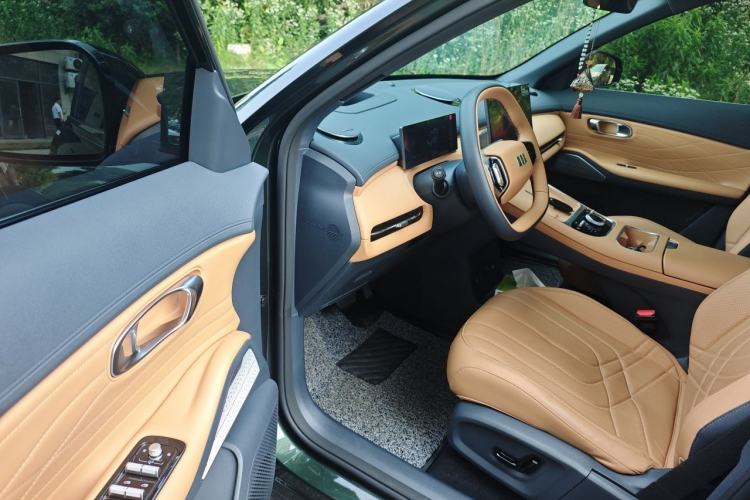 Used Geely Galaxy Xingjian 7 EM-i 2025 120km Navigator Edition Driver Seat
