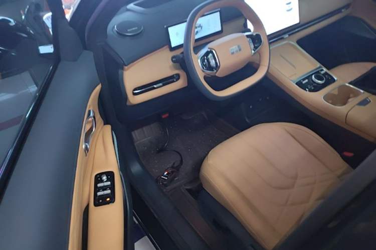 Used Geely Galaxy Xingjian 7 EM-i 2025 120km Exploration+ Version Driver Seat