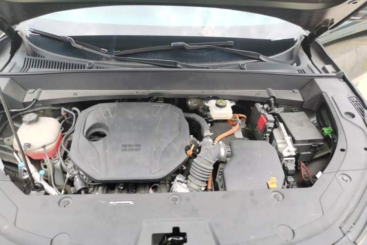 Used Geely Galaxy Xingjian 7 EM-i 2025 120km Navigator Edition Engine Bay