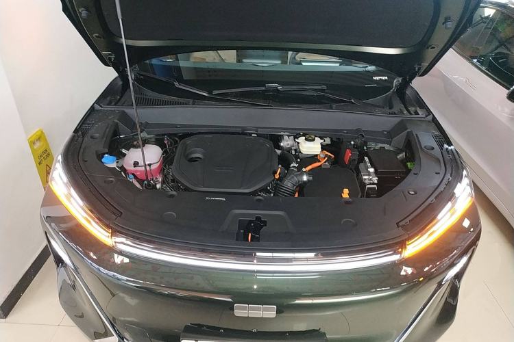 Used Geely Galaxy Xingjian 7 EM-i 2025 120km Launch+ Version Engine Bay