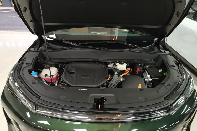 Used Geely Galaxy Xingjian 7 EM-i 2025 120km Launch+ Version Engine Bay