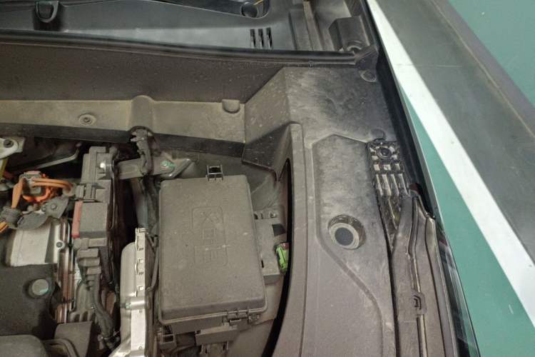 Used Geely Galaxy Xingjian 7 EM-i 2025 120km Exploration+ Version Engine Bay Left