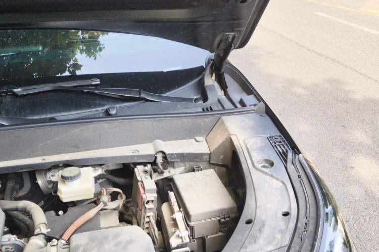 Used Geely Galaxy Xingjian 7 EM-i 2025 120km Exploration+ Version Engine Bay Left
