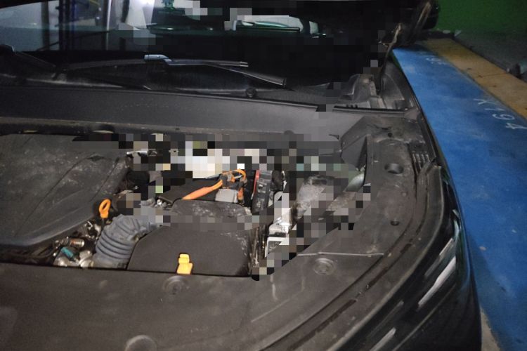Used Geely Galaxy Xingjian 7 EM-i 2025 120km Navigator Edition Engine Bay Left