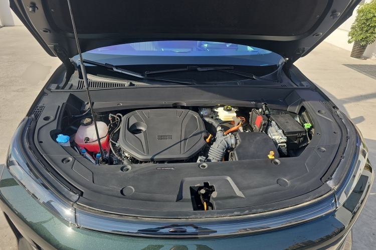 Used Geely Galaxy Xingjian 7 EM-i 2025 120km Launch+ Version Engine Bay