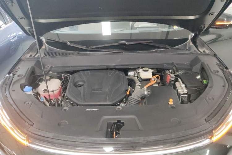 Used Geely Galaxy Xingjian 7 EM-i 2025 120km Navigator Edition Engine Bay
