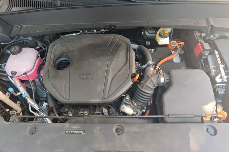 Used Geely Galaxy Xingjian 7 EM-i 2025 120km Exploration+ Version Engine Bay