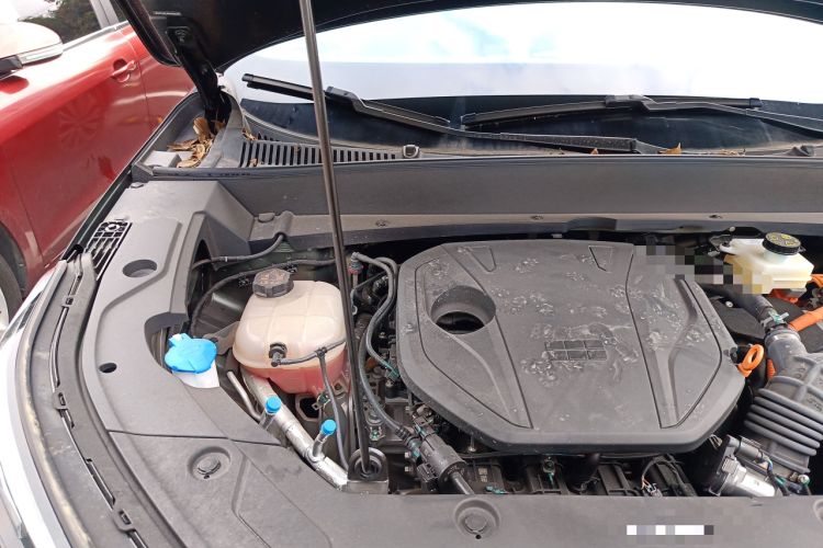 Used Geely Galaxy Xingjian 7 EM-i 2025 120km Navigator Edition Engine Bay Right