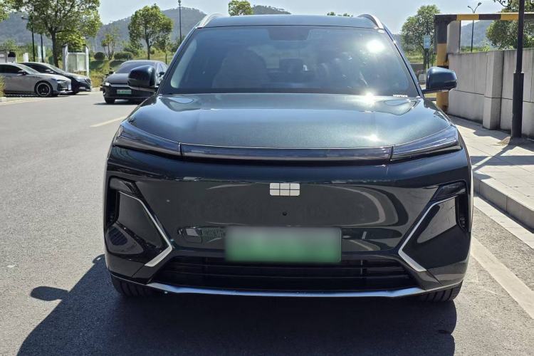 Used Geely Galaxy Xingjian 7 EM-i 2025 120km Launch+ Version Exterior 1