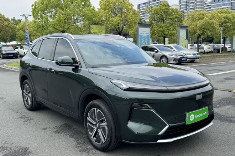 Used Geely Galaxy Xingjian 7 EM-i 2025 120km Launch+ Version Exterior 2
